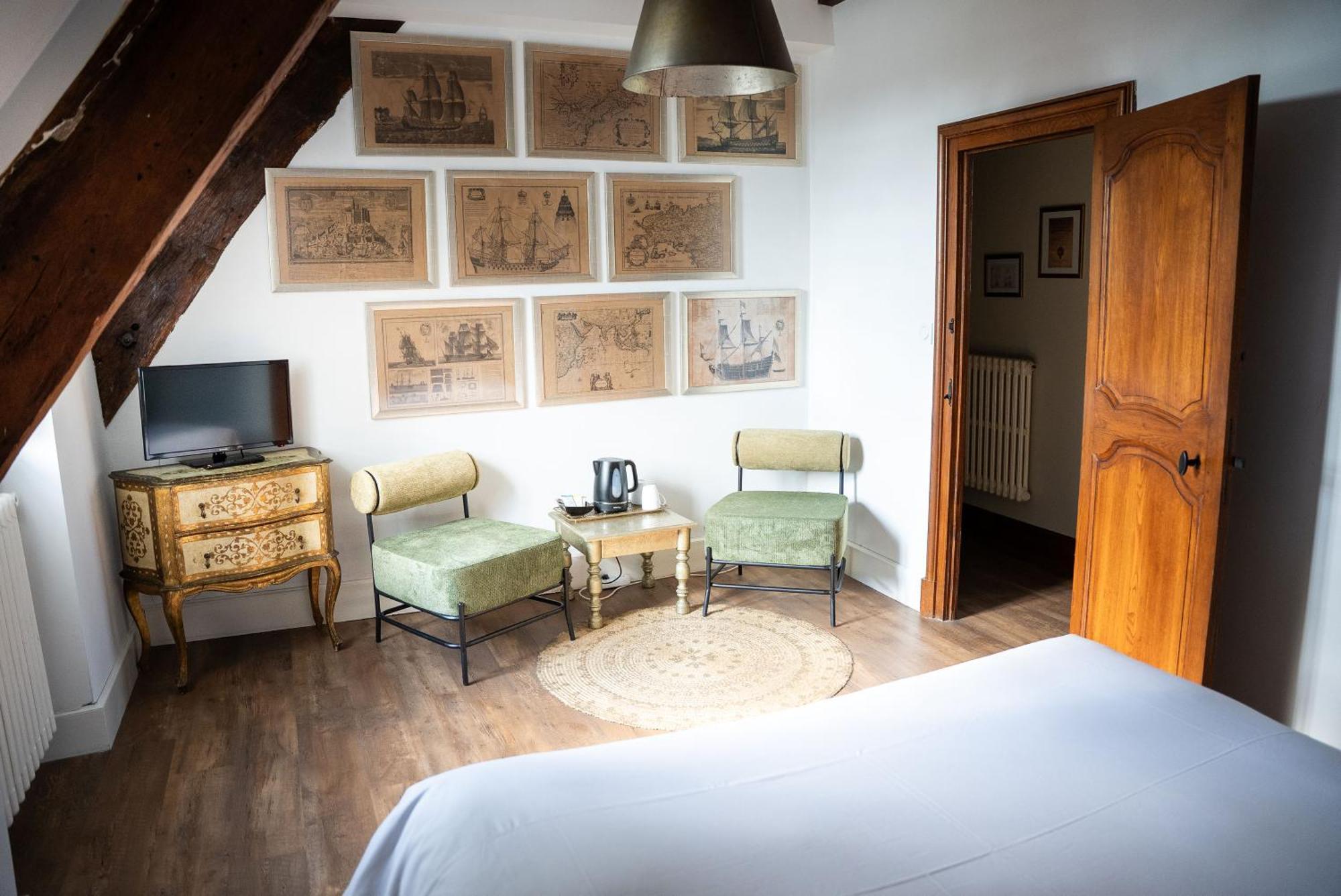 Bed and Breakfast La Meffrais 1741 Dinan Exteriér fotografie